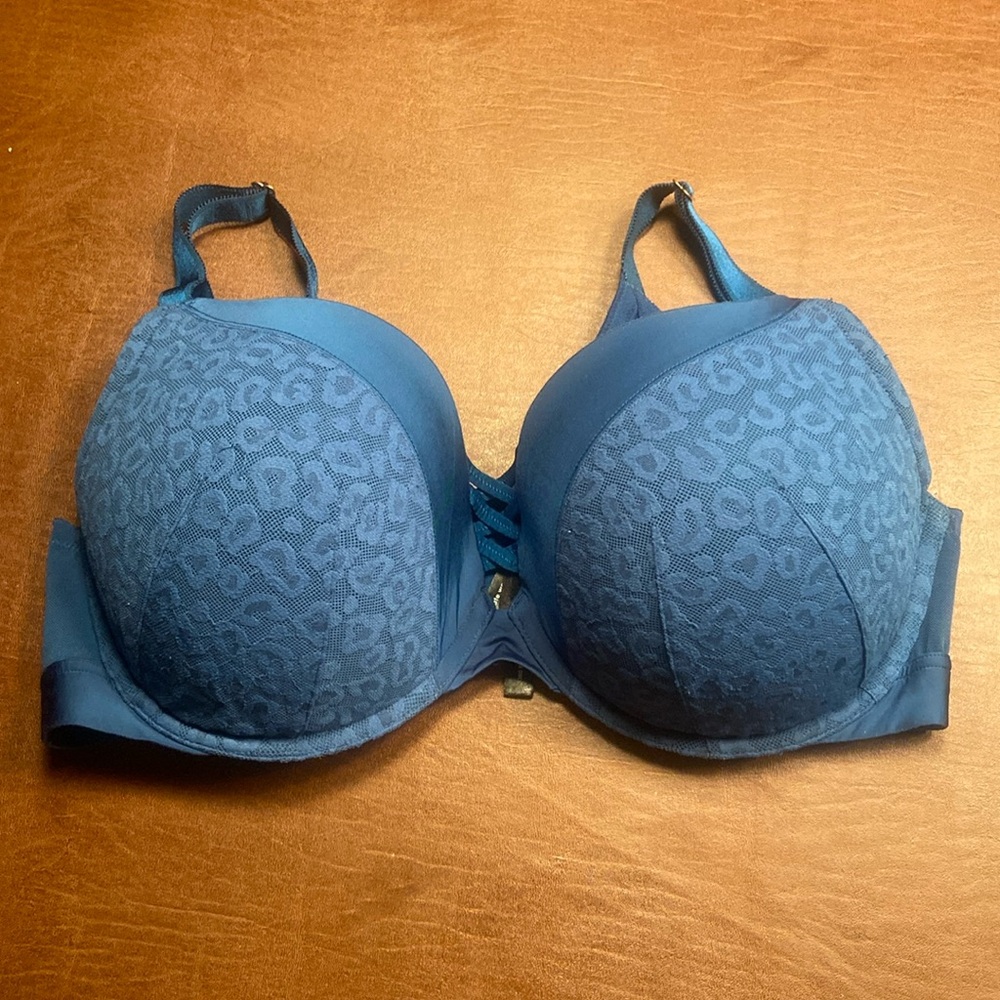 Torrid Curve padded bra size 40 DDD